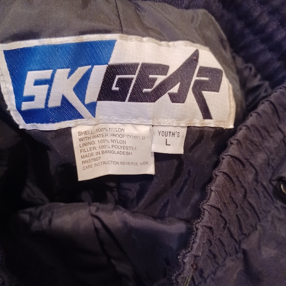 Sold offerup. Snow pants Skigear - Picture 13 of 16
